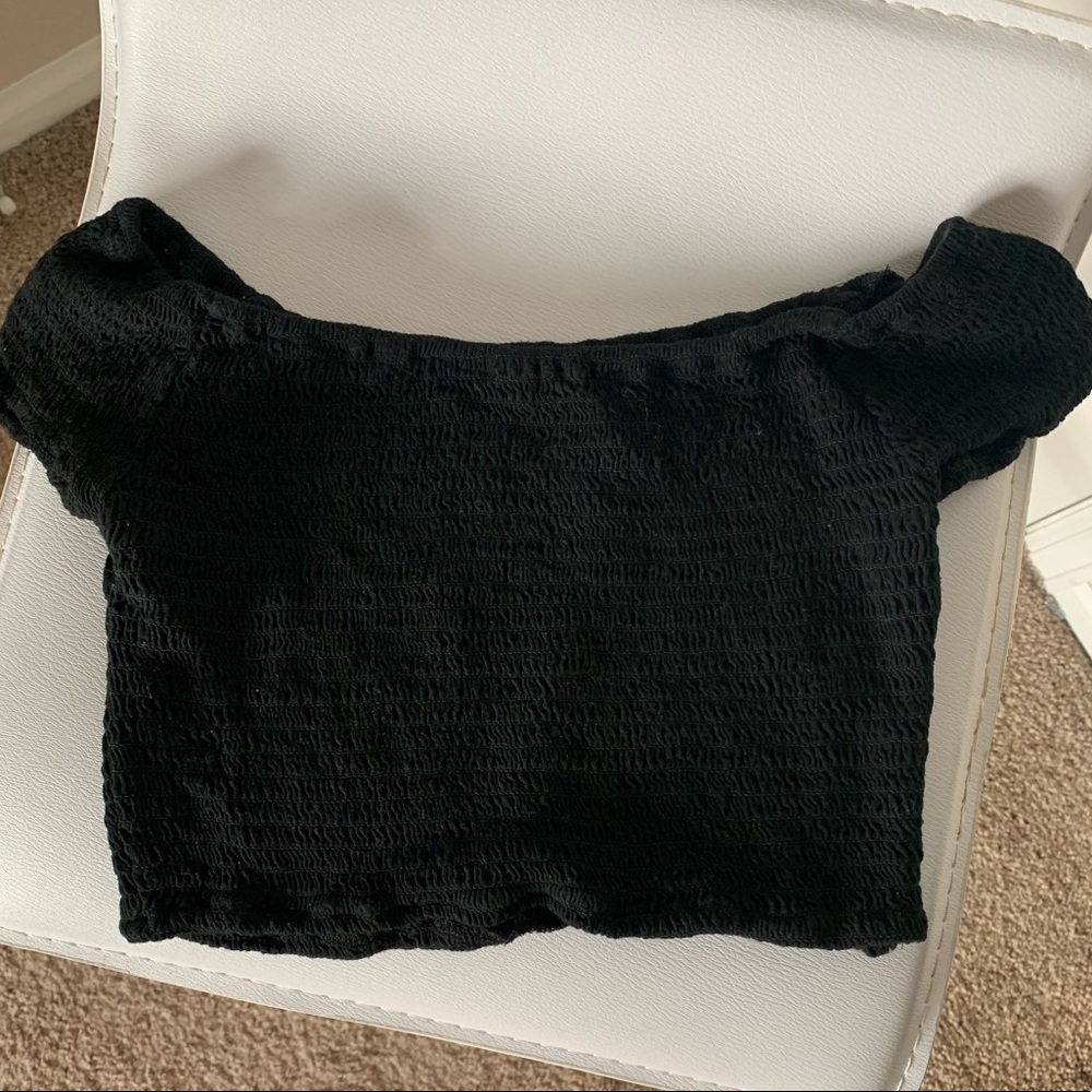 Off the shoulder fitted crop top